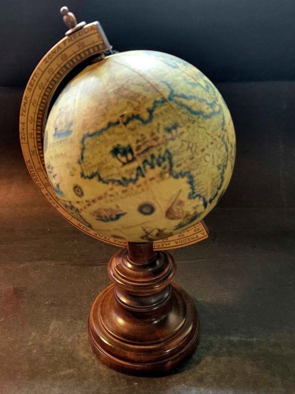 Vintage 1950s-1960s Desk Top Globe